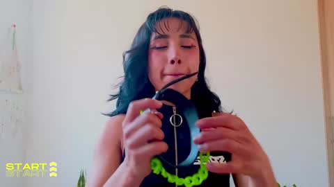 Snapshot of evelyn_chelle chatting on January 2025 03:38:01 PM Im Eve or Chelle Next Stream 191224 online show from January 2025 03:38:01 PM