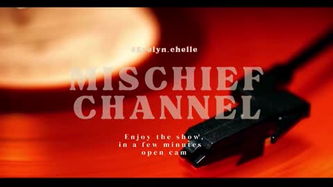 Snapshot of evelyn_chelle chatting on October 2025 11:36:02 PM Im Eve or Chelle Next Stream 191224 online show from October 2025 11:36:02 PM