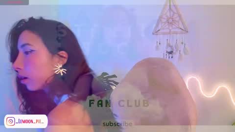 Snapshot of evelyn_chelle chatting on October 2025 12:02:01 AM Im Eve or Chelle Next Stream 191224 online show from October 2025 12:02:01 AM