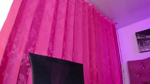 Snapshot of evelyn_sandoval chatting on May 2026 02:27:02 AM Evelyn Sandoval online show from May 2026 02:27:02 AM