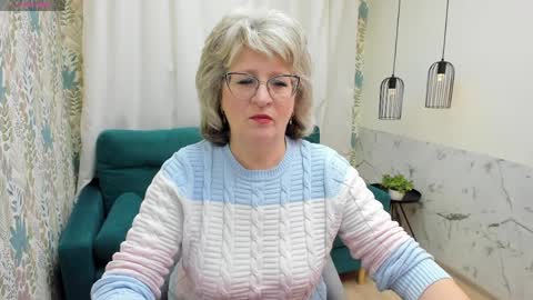 Evelyn online show from April 2026 05:07:02 AM