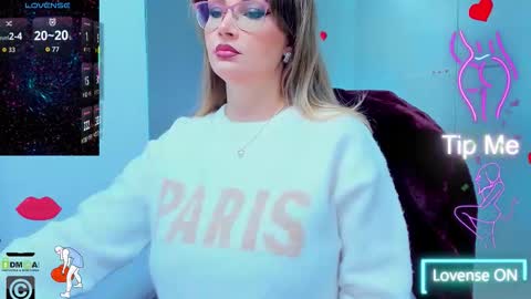 Snapshot of evelyne_rose chatting on November 2025 05:38:01 AM evelyne_rose online show from November 2025 05:38:01 AM