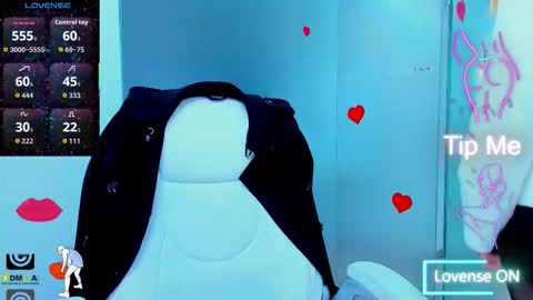 Snapshot of evelyne_rose chatting on November 2025 06:23:01 AM evelyne_rose online show from November 2025 06:23:01 AM