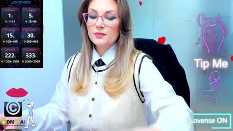 evelyne_rose online show from April 2026 02:00:02 AM