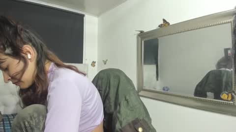 Snapshot of evelynesex chatting on October 2025 02:43:02 AM Evelyne online show from October 2025 02:43:02 AM