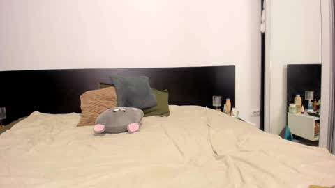 Evelyne online show from March 2026 10:50:01 PM