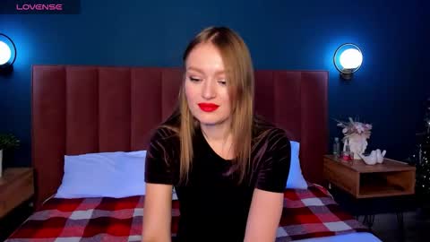 Evelyn online show from December 2025 01:36:01 AM