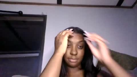 Snapshot of evemonroe17 chatting on July 2026 02:11:02 AM evemonroe17 online show from July 2026 02:11:02 AM