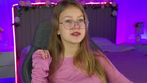 Snapshot of evemundie chatting on November 2025 12:27:02 PM Eve online show from November 2025 12:27:02 PM