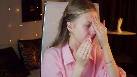 Snapshot of evemundie chatting on June 2026 09:40:02 AM Eve online show from June 2026 09:40:02 AM