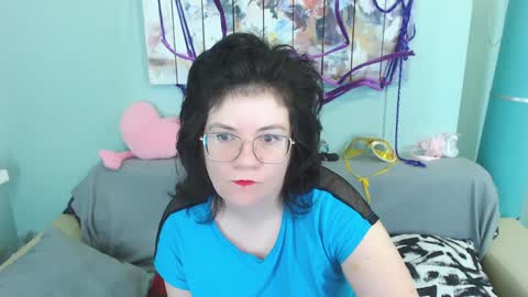 Snapshot of everly_rays chatting on December 2024 09:55:01 PM Everly online show from December 2024 09:55:01 PM