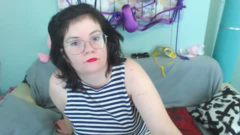 Snapshot of everly_rays chatting on December 2024 08:20:01 AM Everly online show from December 2024 08:20:01 AM