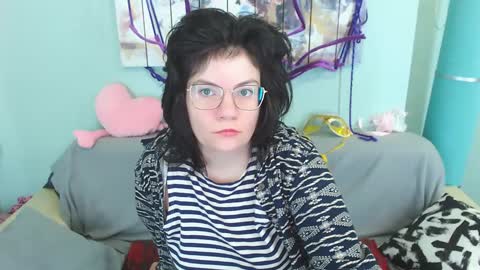 Snapshot of everly_rays chatting on December 2024 01:39:01 AM Everly online show from December 2024 01:39:01 AM