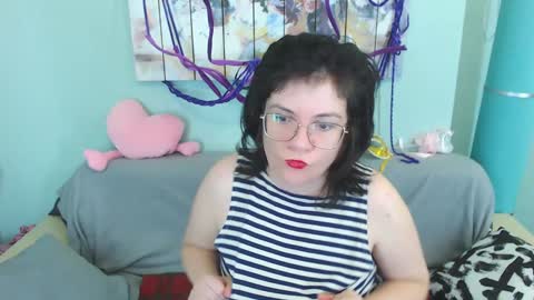 Snapshot of everly_rays chatting on December 2024 06:18:02 AM Everly online show from December 2024 06:18:02 AM