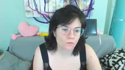 Snapshot of everly_rays chatting on December 2024 04:53:02 PM Everly online show from December 2024 04:53:02 PM