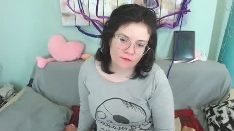 Snapshot of everly_rays chatting on December 2024 04:36:01 PM Everly online show from December 2024 04:36:01 PM