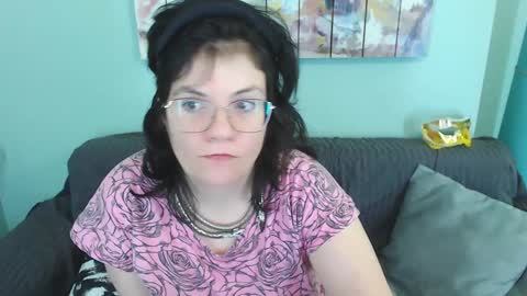 Snapshot of everly_rays chatting on January 2025 03:31:02 PM Everly online show from January 2025 03:31:02 PM