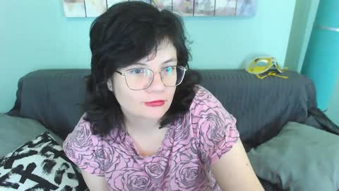 Snapshot of everly_rays chatting on January 2025 04:52:01 PM Everly online show from January 2025 04:52:01 PM