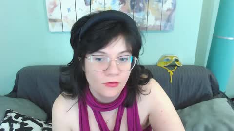 Snapshot of everly_rays chatting on February 2025 06:28:01 PM Everly online show from February 2025 06:28:01 PM