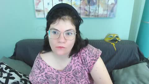 Snapshot of everly_rays chatting on February 2025 12:05:02 PM Everly online show from February 2025 12:05:02 PM