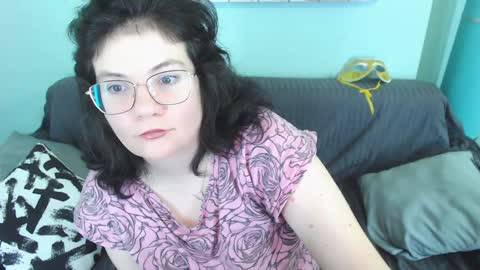 Snapshot of everly_rays chatting on February 2025 07:07:01 AM Everly online show from February 2025 07:07:01 AM