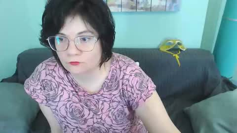 Snapshot of everly_rays chatting on February 2025 07:34:02 AM Everly online show from February 2025 07:34:02 AM