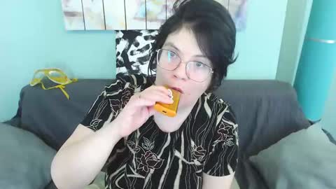 Snapshot of everly_rays chatting on March 2025 05:18:02 AM Everly online show from March 2025 05:18:02 AM