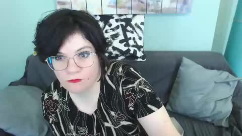 Snapshot of everly_rays chatting on March 2025 02:12:02 PM Everly online show from March 2025 02:12:02 PM