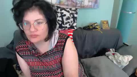 Snapshot of everly_rays chatting on September 2025 05:01:01 PM Everly online show from September 2025 05:01:01 PM