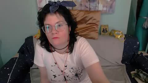 Snapshot of everly_rays chatting on October 2025 08:09:02 PM Everly online show from October 2025 08:09:02 PM