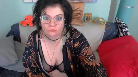 Snapshot of everly_rays chatting on October 2025 04:41:02 PM Everly online show from October 2025 04:41:02 PM