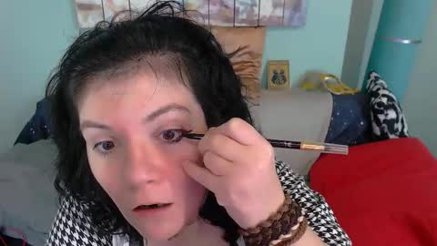 Snapshot of everly_rays chatting on November 2025 04:25:01 AM Everly online show from November 2025 04:25:01 AM