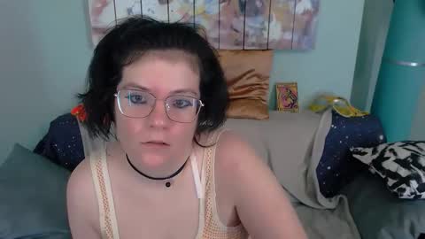 Snapshot of everly_rays chatting on November 2025 12:05:01 PM Everly online show from November 2025 12:05:01 PM