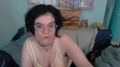 Snapshot of everly_rays chatting on November 2025 03:29:02 AM Everly online show from November 2025 03:29:02 AM