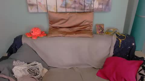 Snapshot of everly_rays chatting on November 2025 01:01:01 PM Everly online show from November 2025 01:01:01 PM