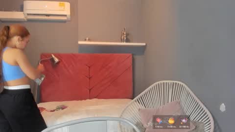 Snapshot of everyh chatting on October 2025 07:46:02 PM Sophia online show from October 2025 07:46:02 PM