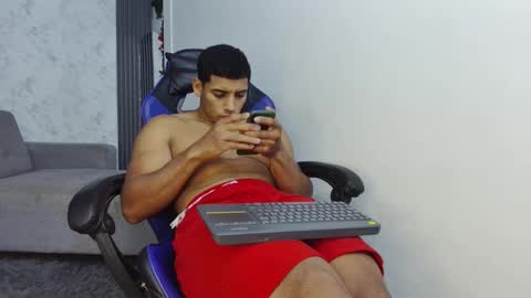 luis online show from October 2025 11:39:02 PM