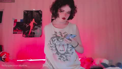 Eva  online show from May 2026 09:00:02 PM