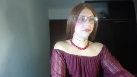 Evi online show from December 2025 04:47:02 PM