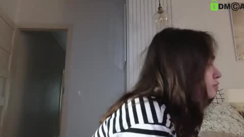 evi_woow online show from February 2025 09:48:02 PM