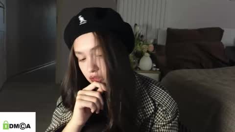 evi_woow online show from March 2026 06:03:01 PM