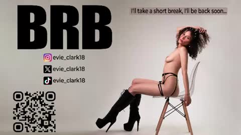 Snapshot of evie_clark_ chatting on June 2026 05:12:01 AM My name is Evie nice to meet you really get to know me better private is open online show from June 2026 05:12:01 AM