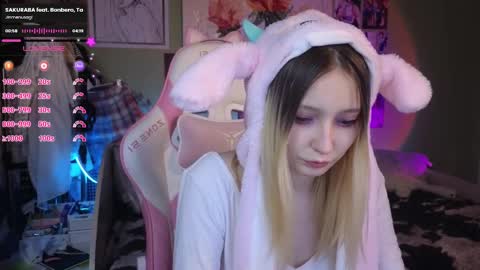 Evie online show from February 2025 08:13:02 PM