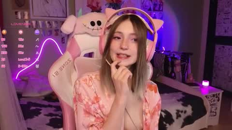 Evie online show from March 2026 10:53:01 PM