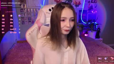 Snapshot of evie_rosen chatting on May 2026 09:42:02 PM Evie online show from May 2026 09:42:02 PM