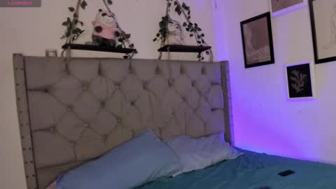 Ivi Alejandra  online show from February 2026 01:32:02 AM