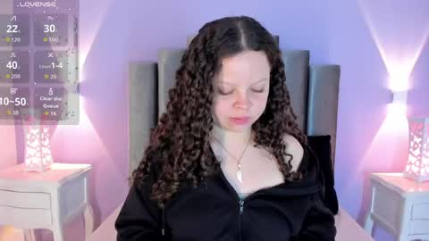 evierouse_ online show from May 2026 08:07:01 PM