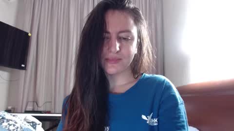 Evie online show from February 2025 06:32:02 AM