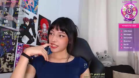 Snapshot of evilthoughts_ chatting on October 2025 09:11:01 PM Sofia and David online show from October 2025 09:11:01 PM