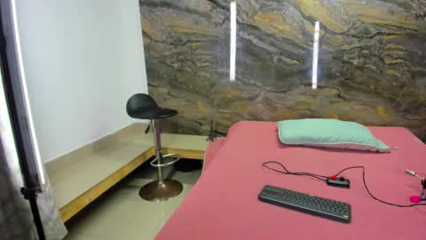 Snapshot of evy_connor chatting on December 2025 11:30:02 AM evy_connor online show from December 2025 11:30:02 AM